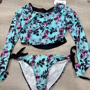 Long sleeve Aonihua swim suit